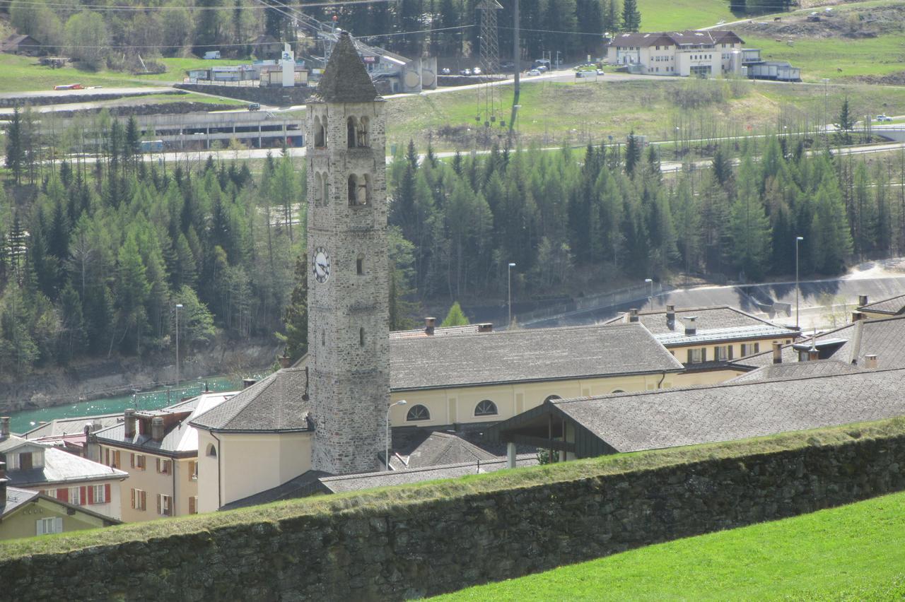 B&B Gottardo Airolo Eksteriør bilde